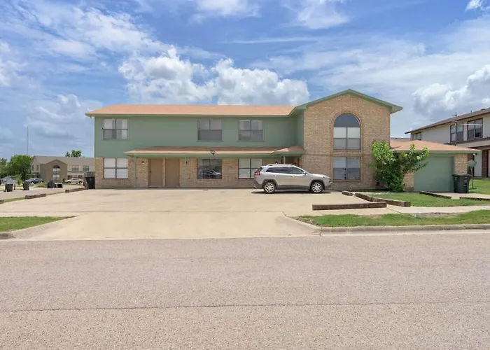 Casa Oasis Golden Comfort Near Cavazos Holiday home